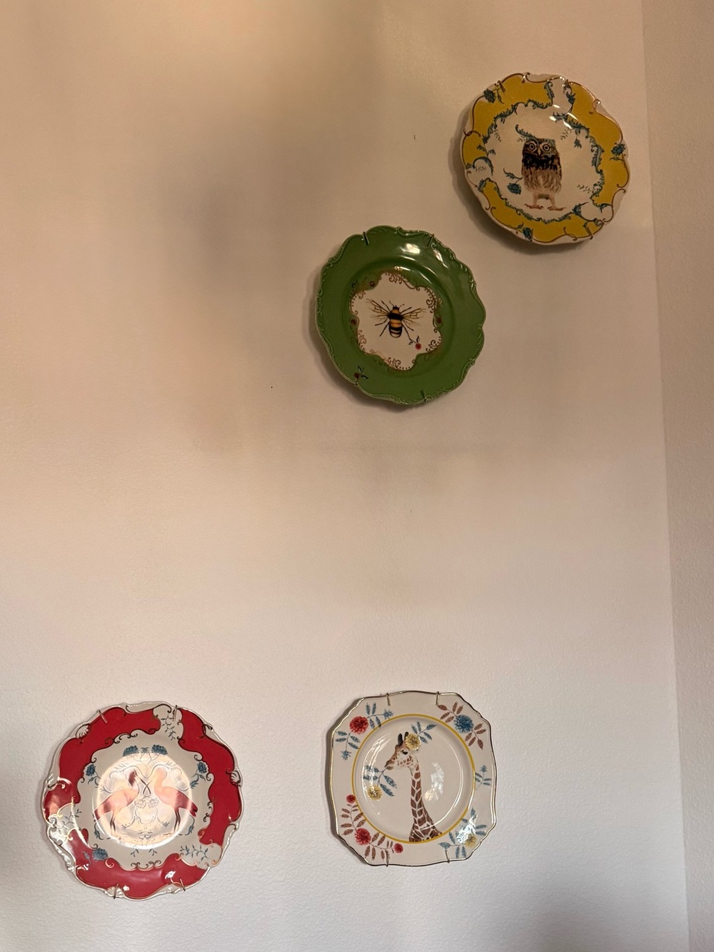 Anthro Lou Rota Animal Plate Collection (4) – Scarlett Ibis, Owl, Giraffe, & Bee